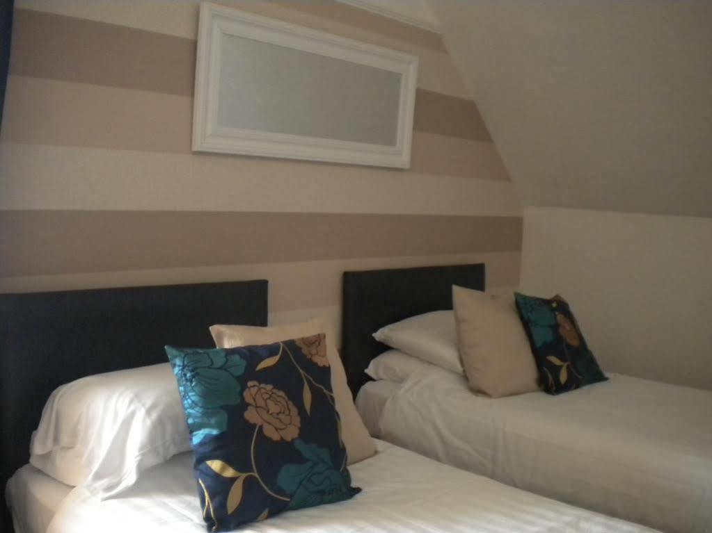 Glenavon Guest House لاندودنو المظهر الخارجي الصورة